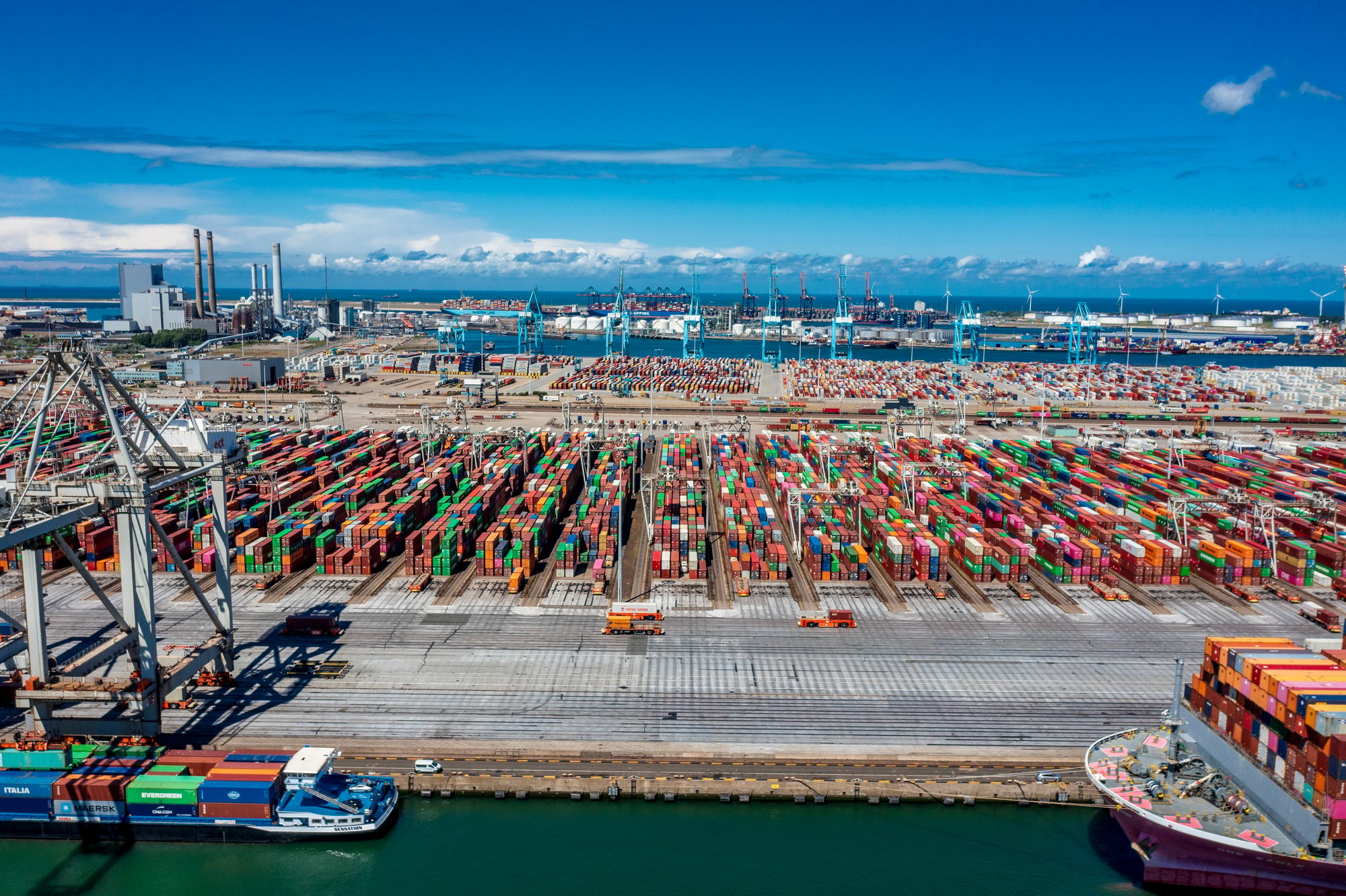 Seacon Port of Rotterdam 24 mei 22 - Drone-2 Seacon Port of Rotterdam 24 mei 22 - Drone-2